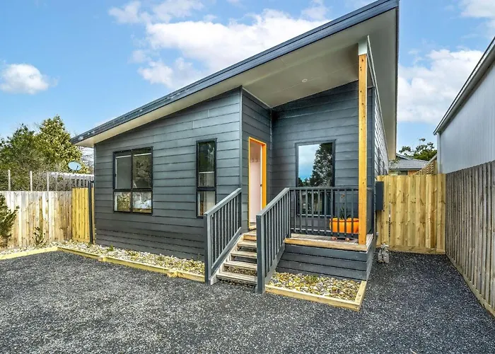 The House With The Orange Door Inverloch